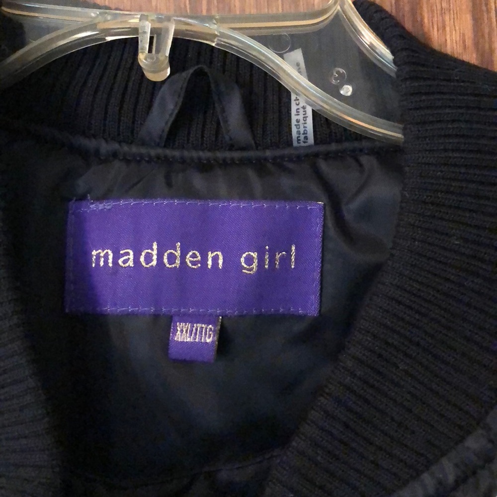 Bomber jacket - Picture 3 of 3